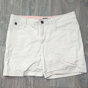 Lee Women's Cream Shorts